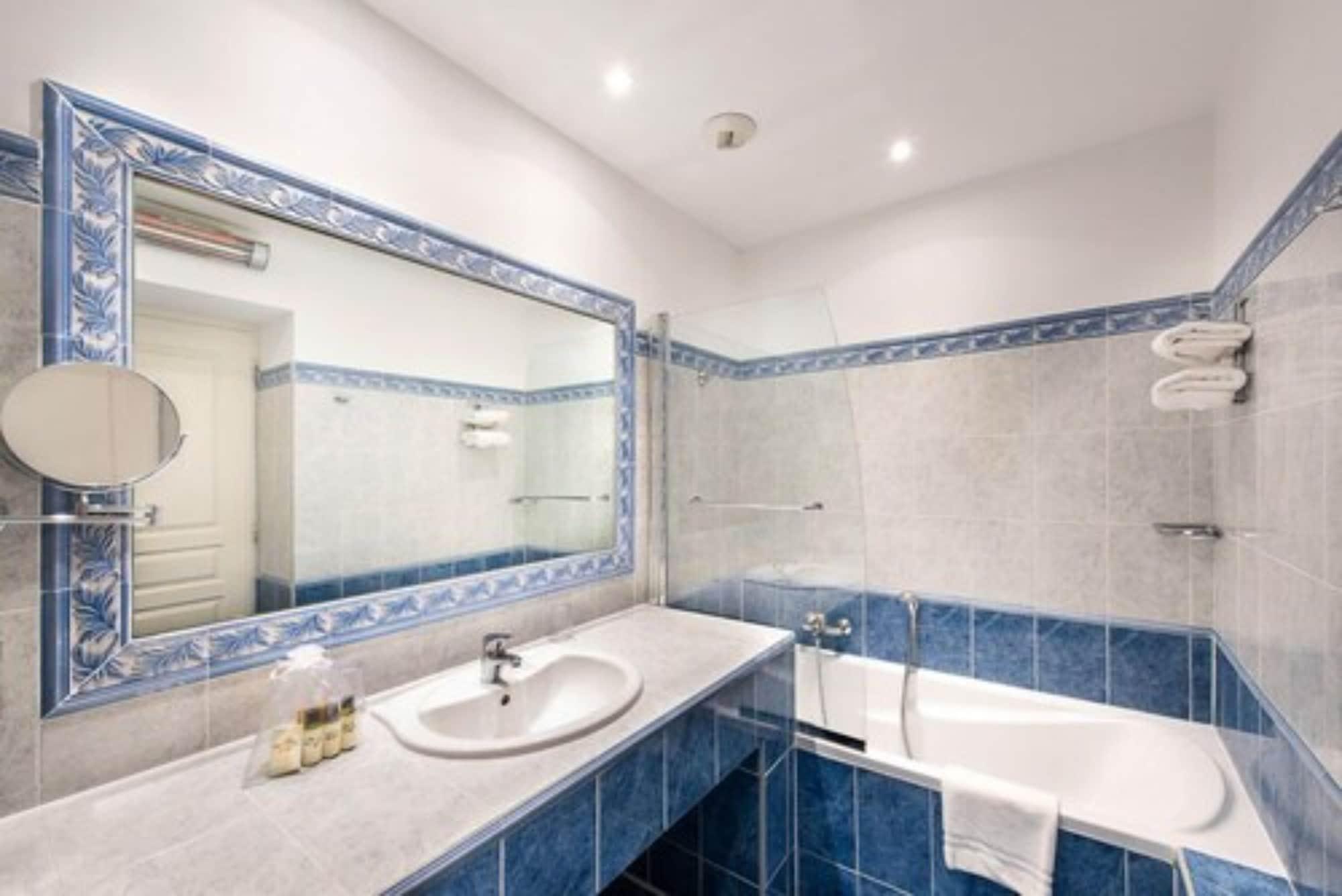 Hotel Chateau De La Tour Кан Екстериор снимка