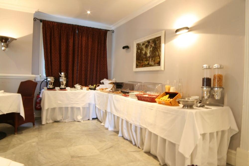 Hotel Chateau De La Tour Кан Екстериор снимка