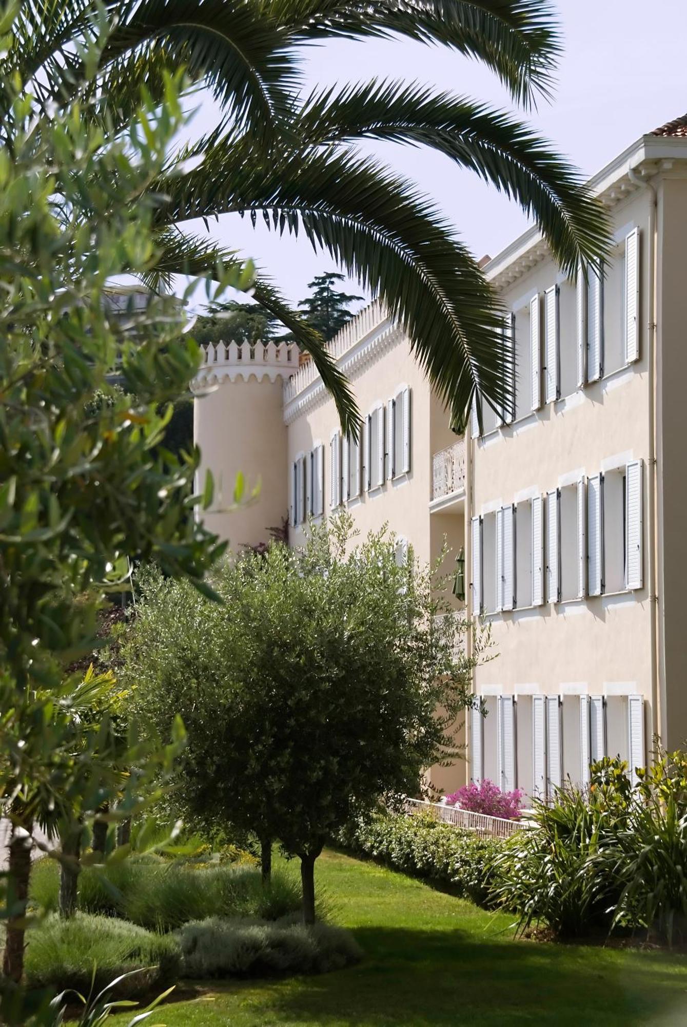 Hotel Chateau De La Tour Кан Екстериор снимка