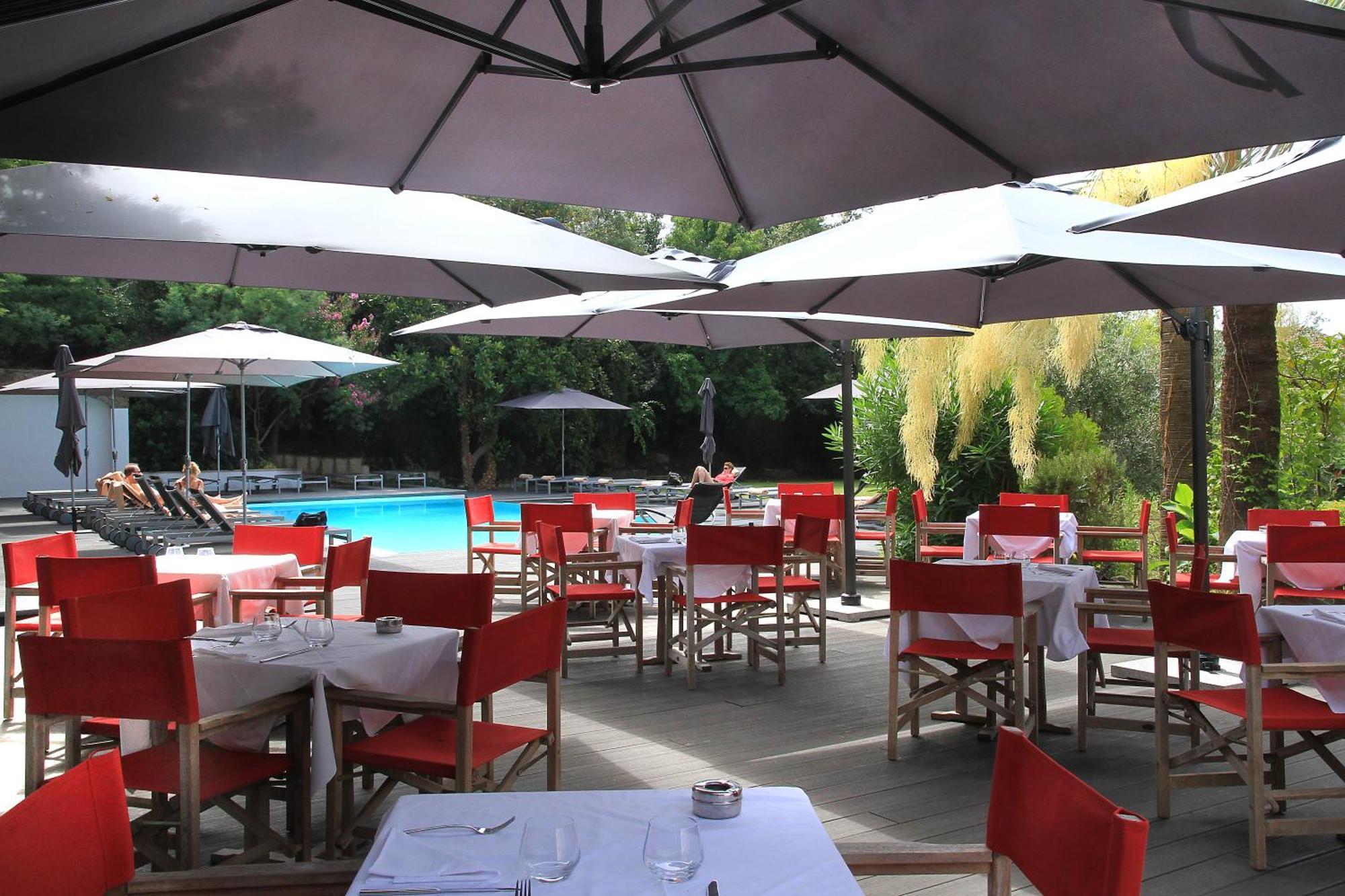 Hotel Chateau De La Tour Кан Екстериор снимка
