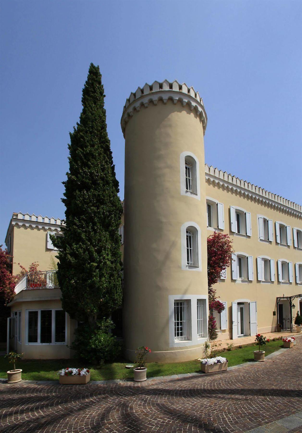 Hotel Chateau De La Tour Кан Екстериор снимка