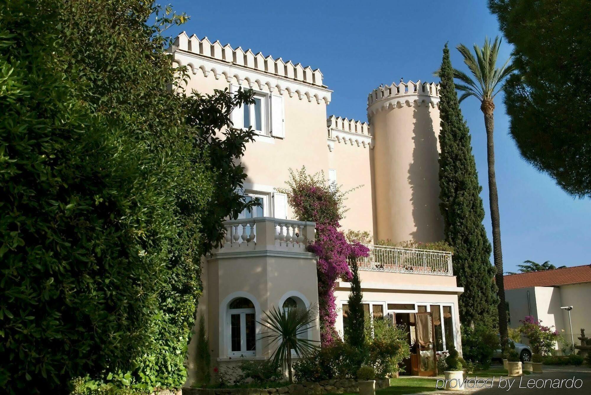 Hotel Chateau De La Tour Кан Екстериор снимка